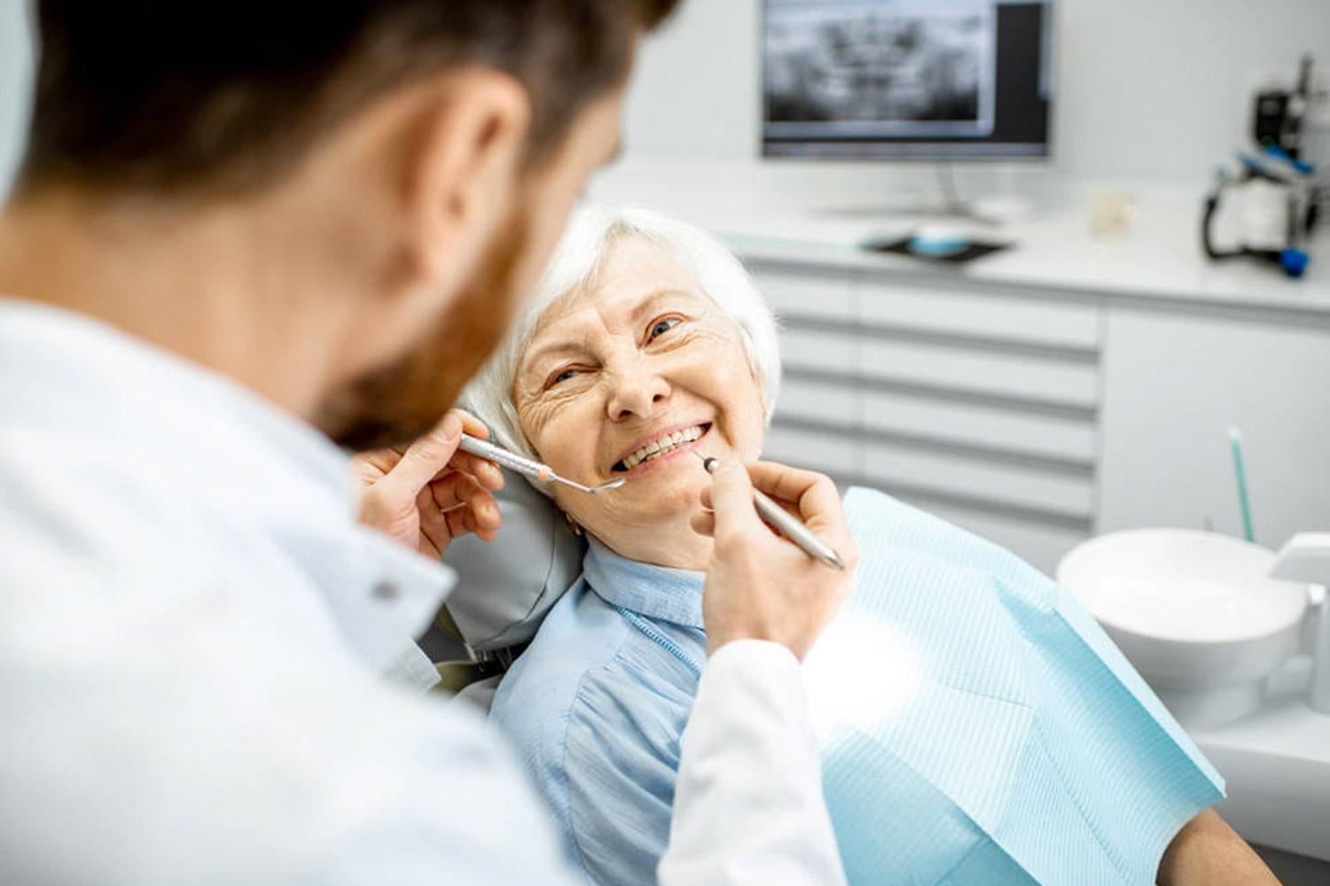 dentist in Huntington Beach: cleaning and exams