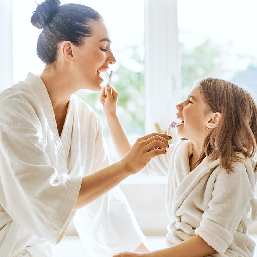 Huntington Beach Dentist: Replace Candy with Healthy Halloween Snacks!